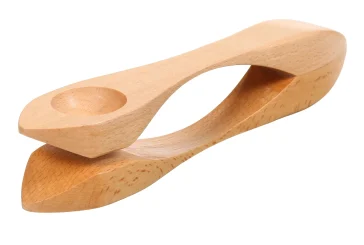 Jouer de la cuillère de bois